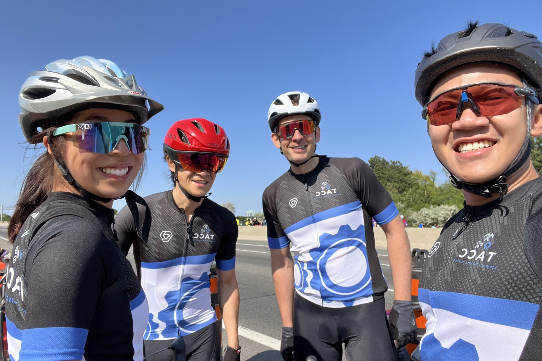 Members of the The Toronto Anesthesia Cycling Club 